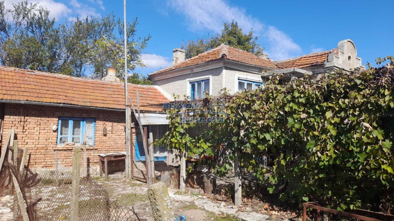 Къщи за продан до Добрич - 13841