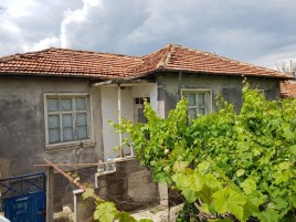 Houses for sale near Chirpan - 13422