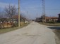 The road leading to the house