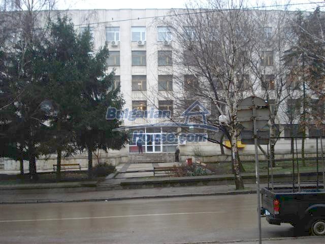 9443:3 - Двухкомнатная квартира в центре областного города Добрич!