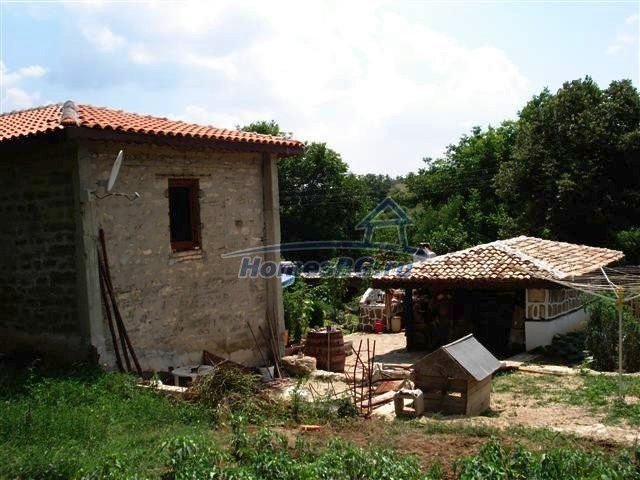 9468:12 - Удивительный болгарский дом возле озера