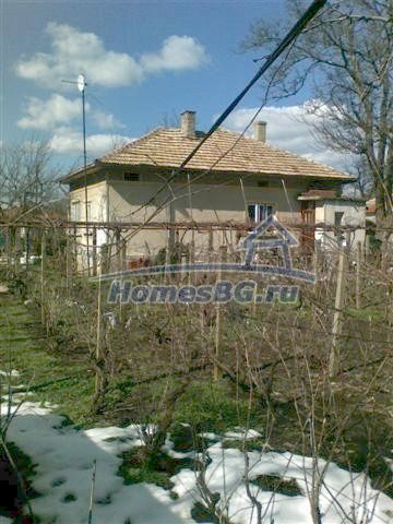 9477:14 - Просторный дом недалеко от центра города Генерал Тошево!