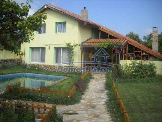 9479:1 - Красивый дом с бассейном недалеко от Варны