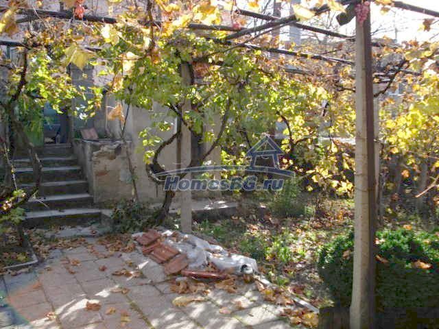 9642:5 - Недвижимость на продажу с садом в Болгарии