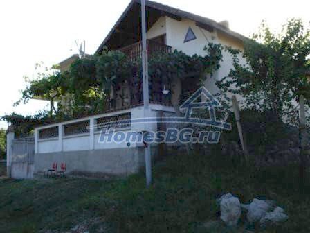 9687:1 - Продажа болгарского дома недалеко от города Елхово