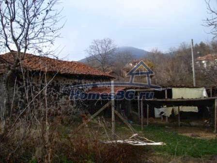 9706:3 - Продается дом расположенный в болгарской деревне Планиново