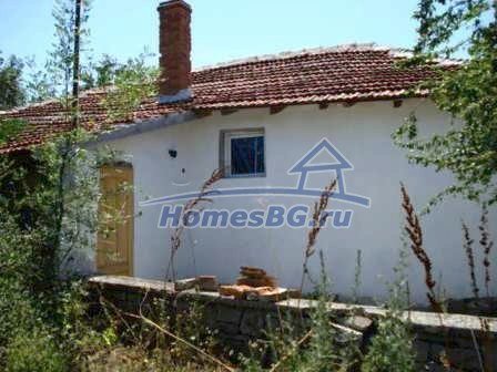 9725:3 - Недвижимость в Болгарии в 10 км от Елхово