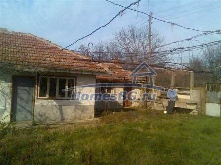 9753:7 - Это старый болгарский крепкий дом на продажу