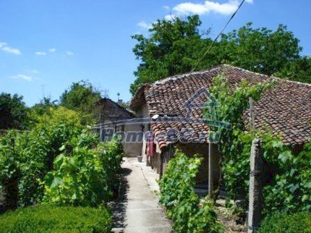 9754:13 - Двухэтажный дом в селе Бояново в Болгарии на продажу 