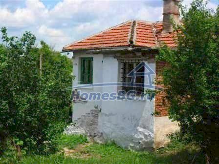9761:1 - Продается дешевый болгарский дом