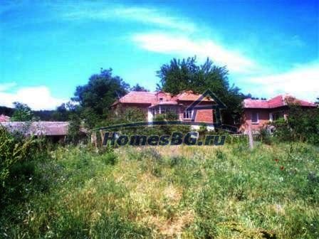 9778:9 - Предлагаем на продажу кирпичный дом в болгарской деревне Срем