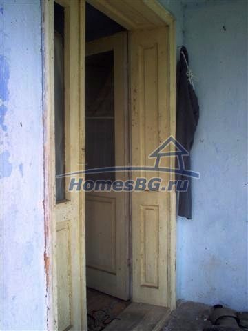 9778:15 - Предлагаем на продажу кирпичный дом в болгарской деревне Срем