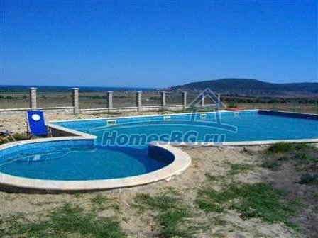 9783:7 - Продажа дома в Болгарии в жилом комплексе с бассейном