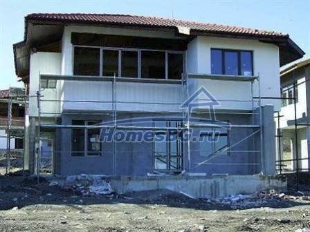 9783:16 - Продажа дома в Болгарии в жилом комплексе с бассейном