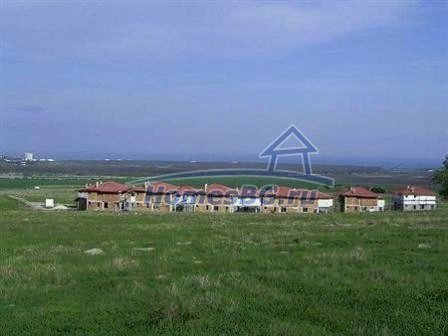 9783:18 - Продажа дома в Болгарии в жилом комплексе с бассейном