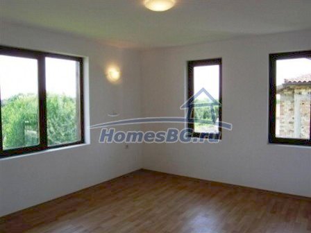 9786:8 - Мы предлагаем Вам купить новый дом в  болгарском стиле