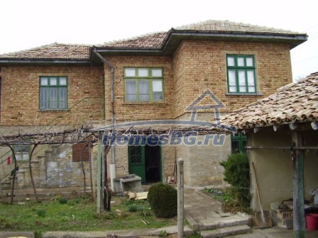 9788:17 - Двухэтажный дом для продажи в деревне, в 20 км от Попово!