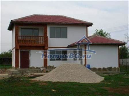 9803:4 - Недавно построенный дом в болгарском стиле для продажи