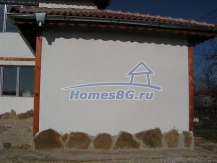9803:9 - Недавно построенный дом в болгарском стиле для продажи