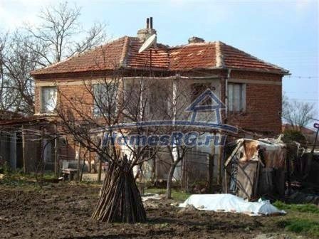 9836:1 - Кирпичый дом на продажу в живописной болгарской деревне
