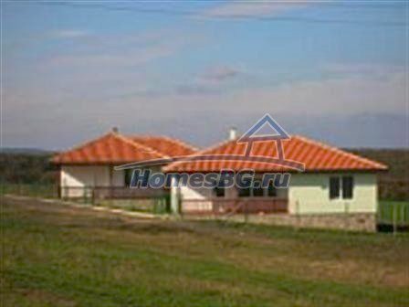 9853:12 - Мы рекомендуем новый 1-этажный деревенский дом в Болгарии