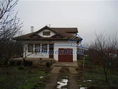 9855:3 - Двухэтажный болгарскый дом недалеко от города Добрич!