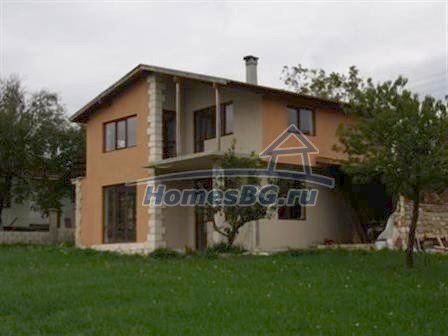 9856:3 - Продаeтся двухэтажный дом в Болгарии возле Варны