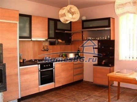 9856:27 - Продаeтся двухэтажный дом в Болгарии возле Варны