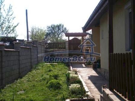 9873:6 - Роскошный 2-этажный дом в Болгарии с большой верандой с барбекю