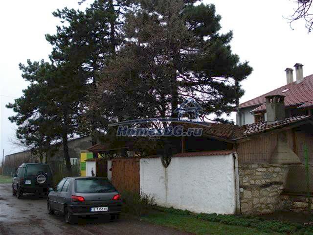 9884:11 - Купите Болгарский дом с уютный камин вблизи города Добрич!