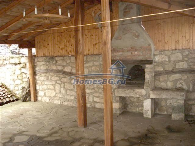 9884:57 - Купите Болгарский дом с уютный камин вблизи города Добрич!