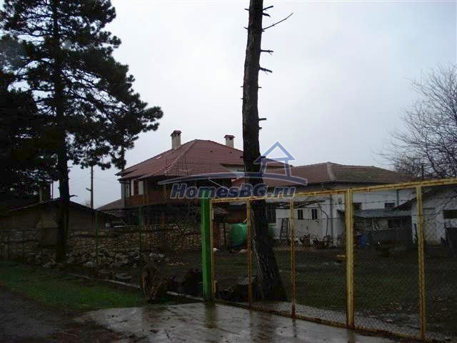 9884:53 - Купите Болгарский дом с уютный камин вблизи города Добрич!