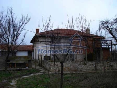 9886:1 - Продается дом в живописной болгарской деревне