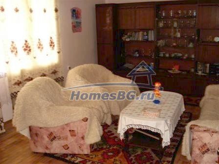 9894:13 - Предлагаем Вам уютный дом для продажи с мебелью вблизи Добрич