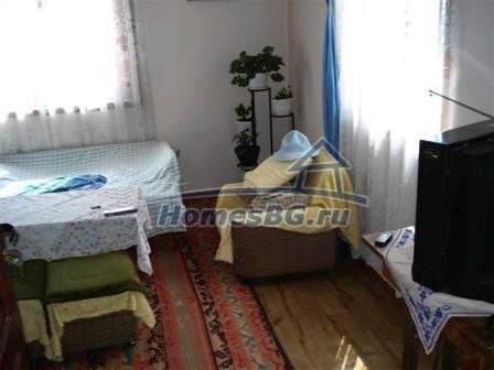 9894:14 - Предлагаем Вам уютный дом для продажи с мебелью вблизи Добрич