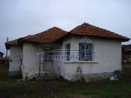 9901:1 - Кирпичный одноэтажный дом на продажу в болгарской деревне