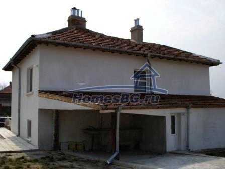9915:25 - Двухэтажный дом на продажу в деревне Бояново возле Елхово