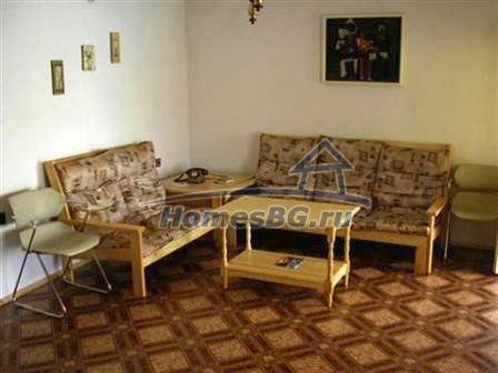 9933:12 - Купите красивый болгарский дом в Шабла недалеко от моря!