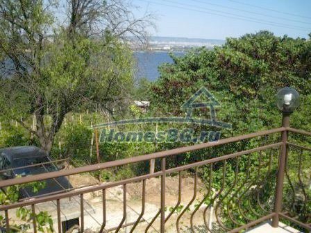 9935:20 - Продается красивый дом около озера в Варне в Болгарии