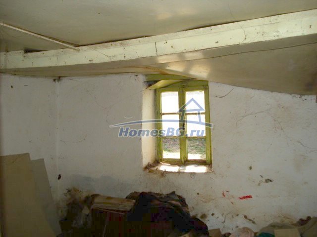 9974:14 - Кирпичный двухэтажный болгарский дом на продажу