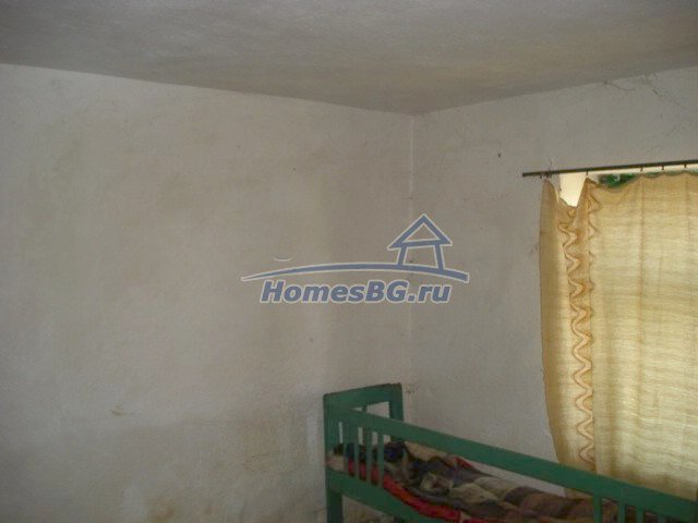 9974:15 - Кирпичный двухэтажный болгарский дом на продажу