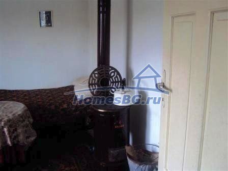 9976:9 - Недвижимость в Болгарии на продажу возле речки