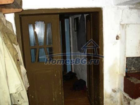 9993:15 - Хороший двухэтажный кирпичный дом на продажу в Болгарии