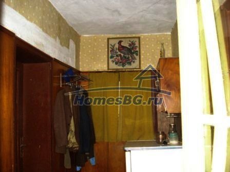 9993:9 - Хороший двухэтажный кирпичный дом на продажу в Болгарии