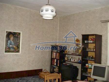 9994:9 - Солидный одноэтажный дом на продажу в городе Елхово