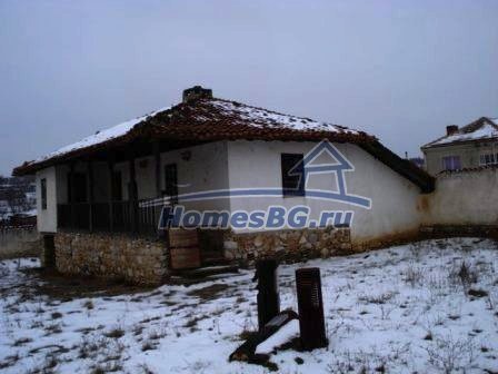 10003:2 - Двухэтажный дом на продажу в Болгарии с участком 2000 кв.м