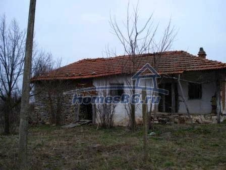 10011:1 - Дешевая недвижимость с хорошим потенциалом в Болгарии