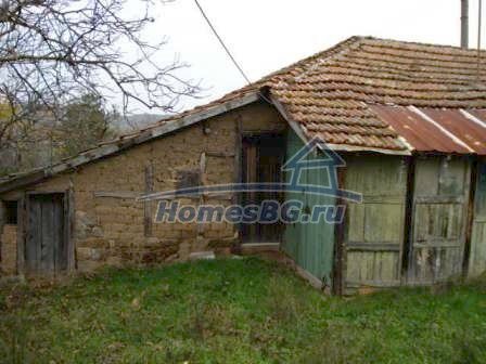 10034:5 - Сельский дом на продажу с гаражом в Болгарии