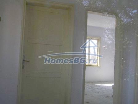 10065:9 - Хороший сельский дом в два этажа на продажу в Болгарии