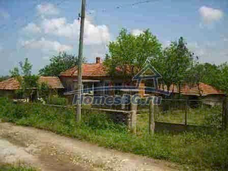 10068:14 - Кирпичный дом в Болгарии предлагается с большой скидкой